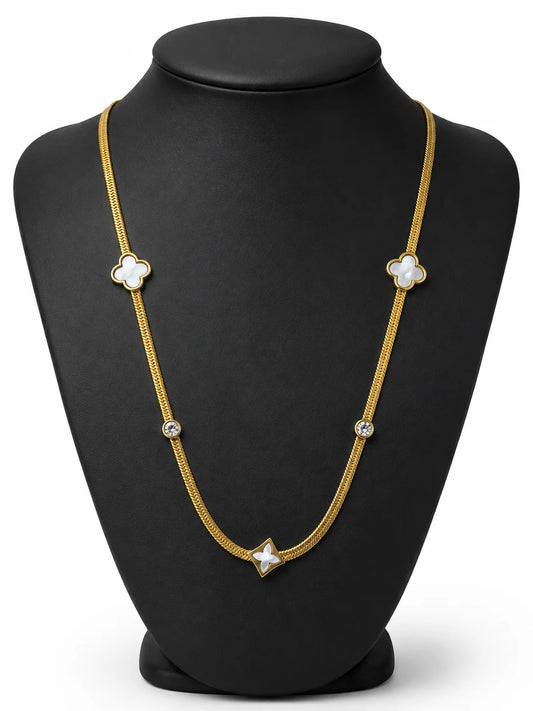 Clover Glow necklace