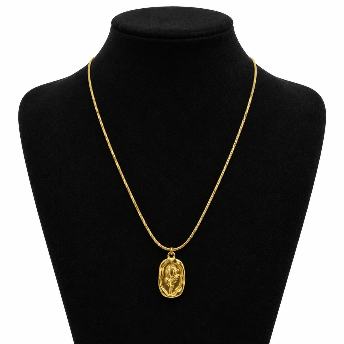 Elara Necklace