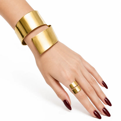 Luxe Curve Cuff