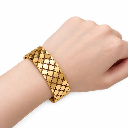 Diamond Mesh Hand Cuff